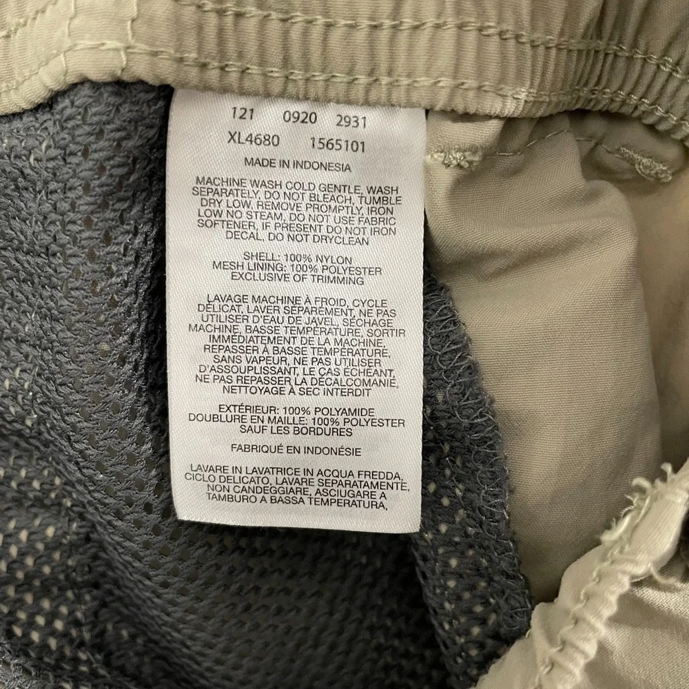 Columbia Shorts Men XL Tan Nylon Outdoor Hiking Gorpcore Cargos